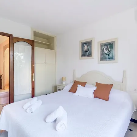 Joel - Casa Con Piscina Cerca De La Playa