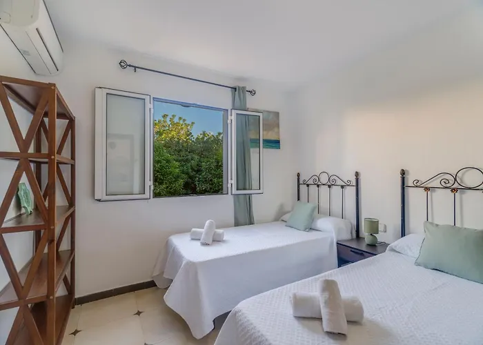 Villa Joel - Casa Con Piscina Cerca De La Playa *