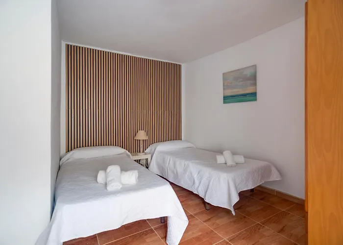 Villa Joel - Casa Con Piscina Cerca De La Playa